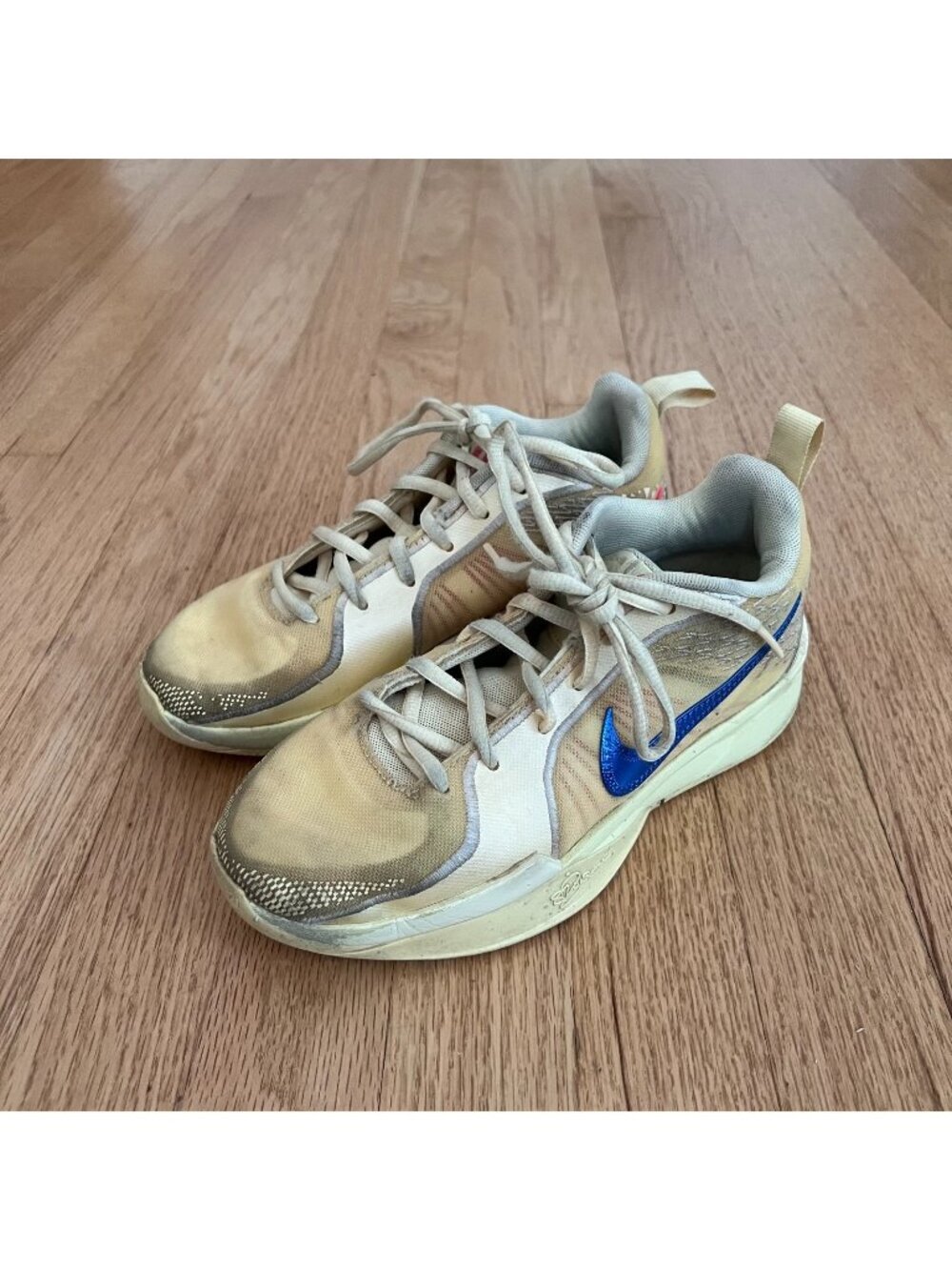 Nike Sabrina 2 Basketball Athletic Shoes Youth Size 3.5